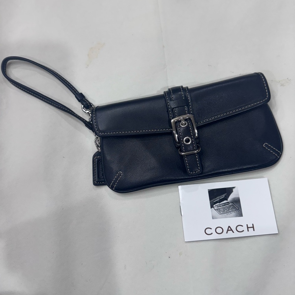 NEW | COACH | Vintage | SOHO Black Leather Wristlet Clutch with Buckle
